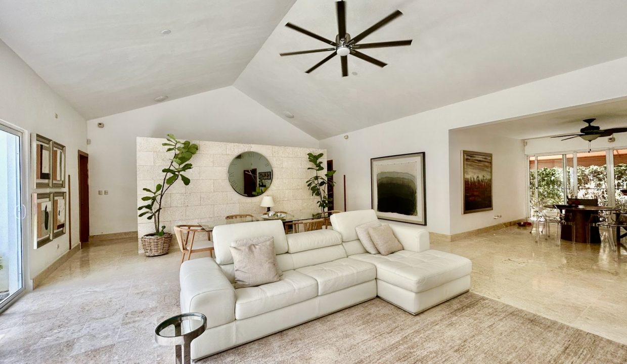 1087841b-ff9f-4bc7-96b8-4e883ac181a4