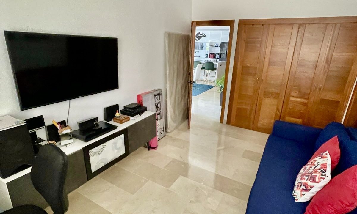 30ef497d-6d3c-4a28-b903-9bffb6842ffa