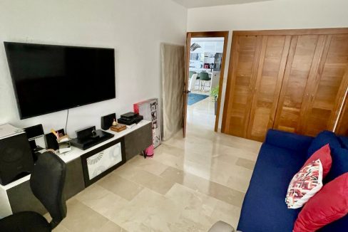 30ef497d-6d3c-4a28-b903-9bffb6842ffa