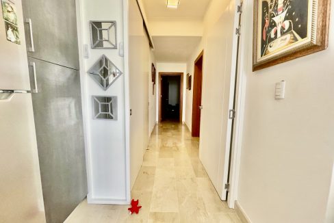 e40c8744-d67a-4ec2-a670-22706bb3c712